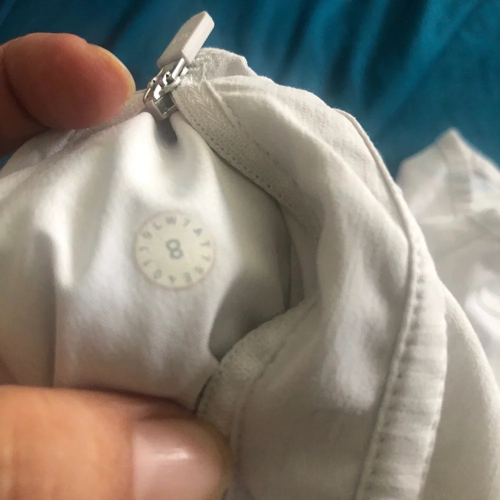 lululemon athletica White Women's Athletic Running Shorts Size 8
